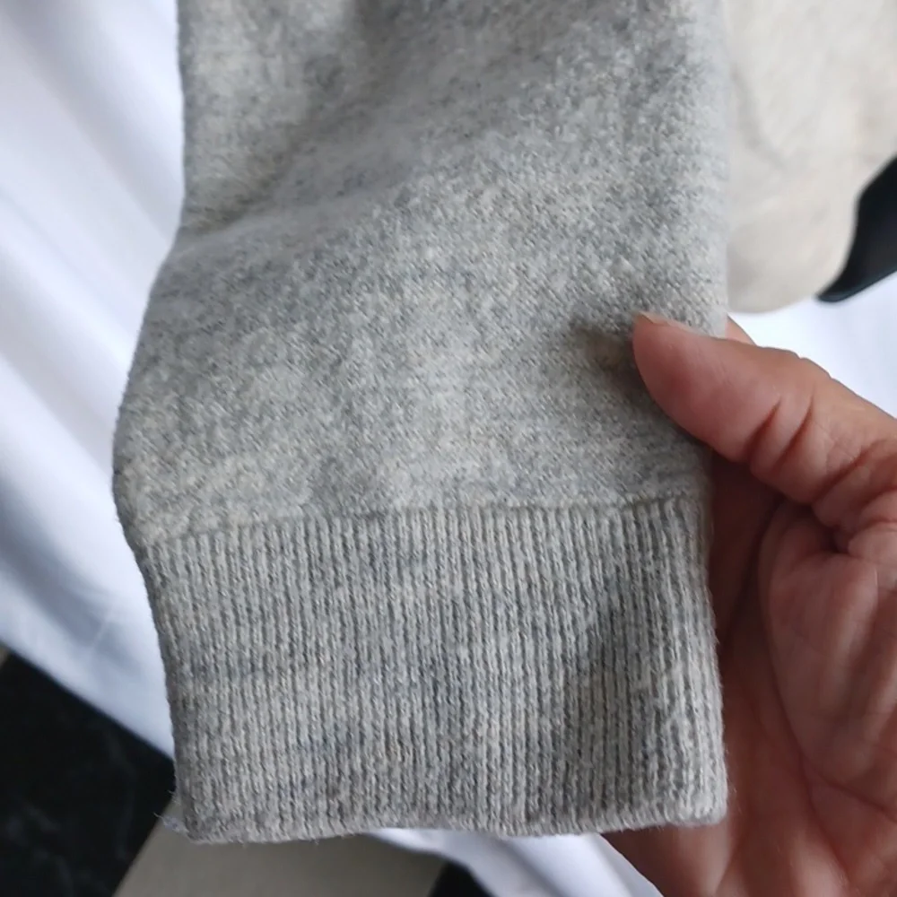 Vince Cream and Gray crewneck sweater Wool Linen blend. Sz L